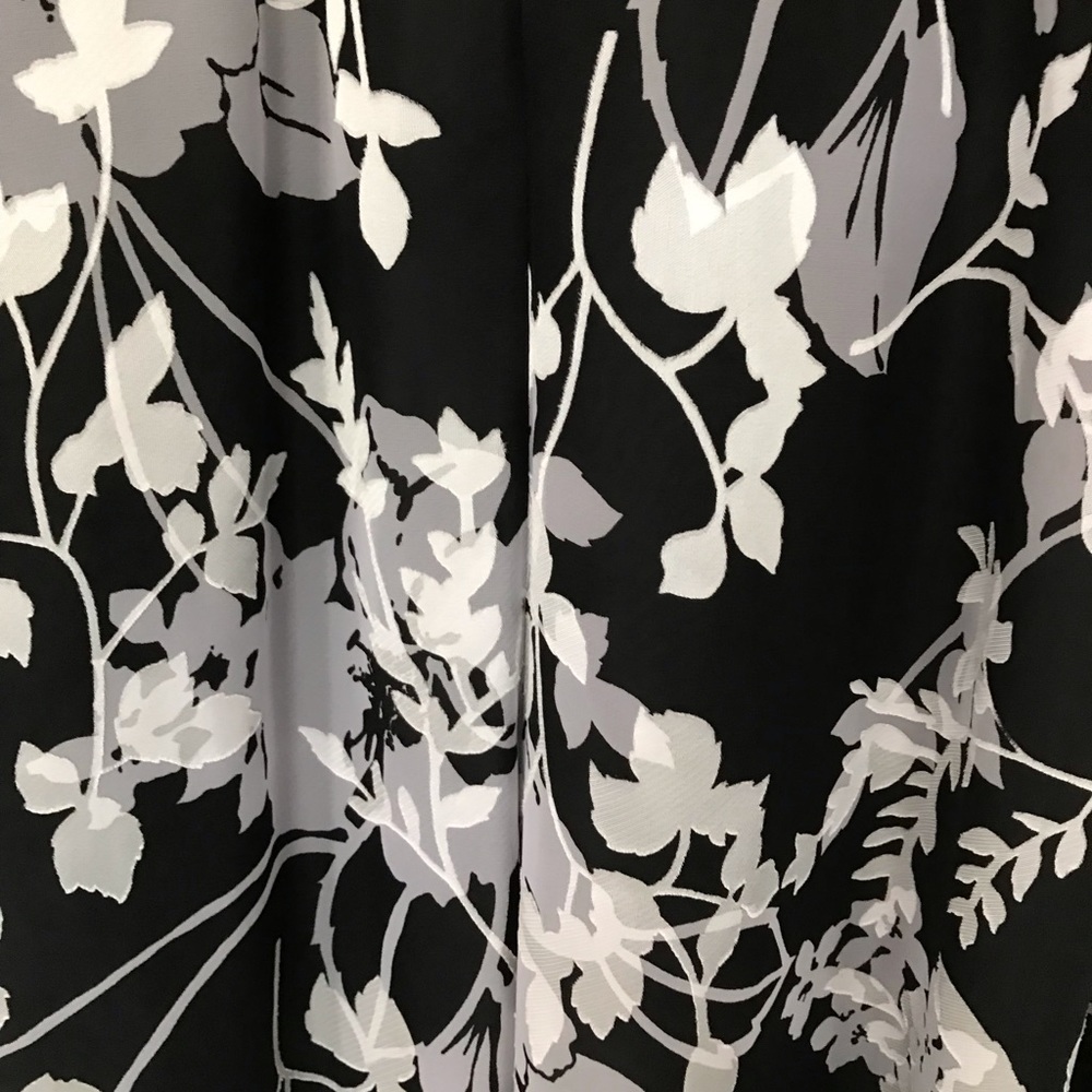 Alex Evenings Gown - Picture 14 of 16